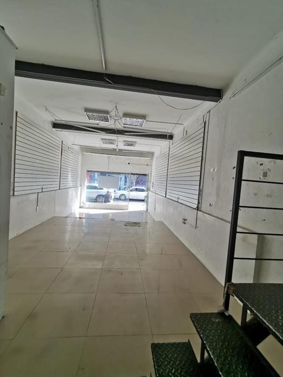 Libres y Arenal Grande, 100 m2 , 4 mts de frente, excelente