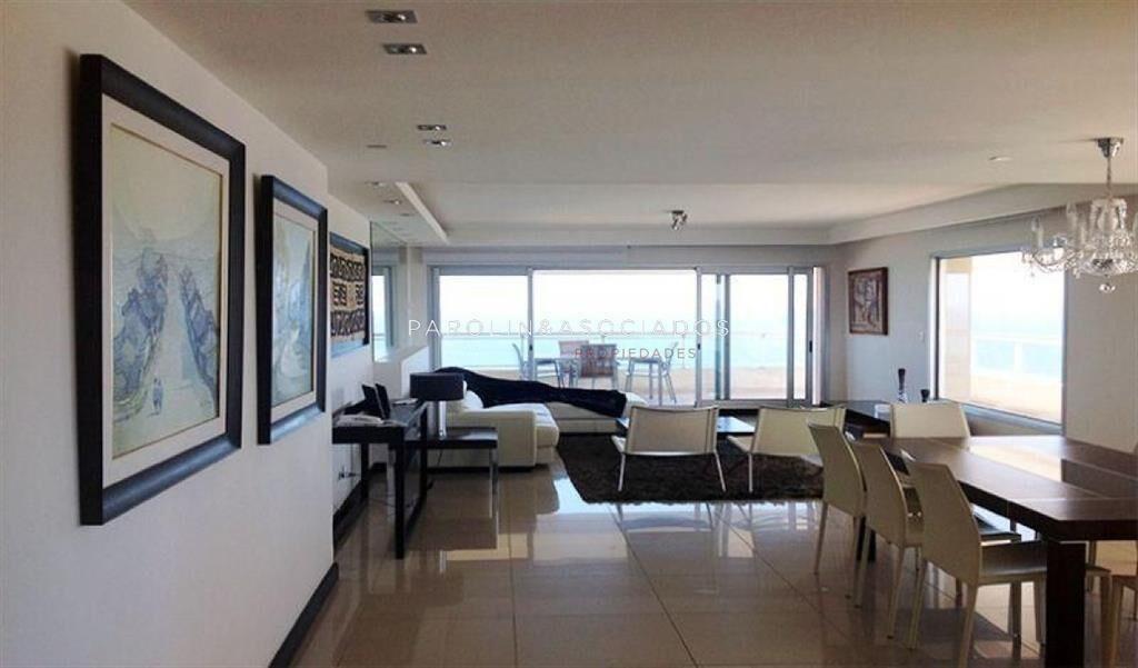 Apartamento en venta en Tiburón III, Punta del