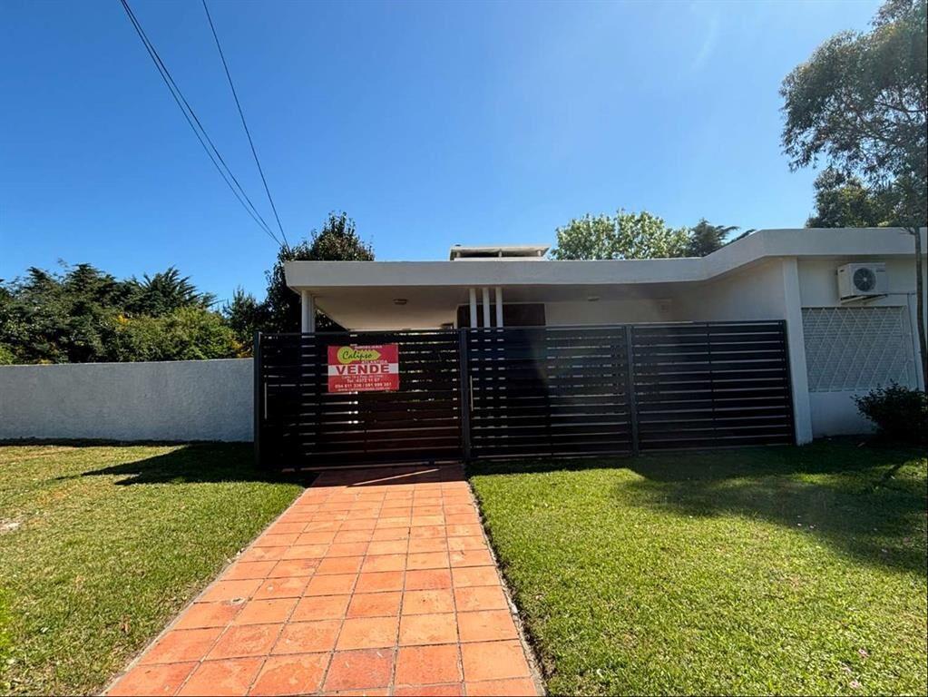 Venta de Casa de 3 dormitorios - Piscina - Barbacoa - Atlán