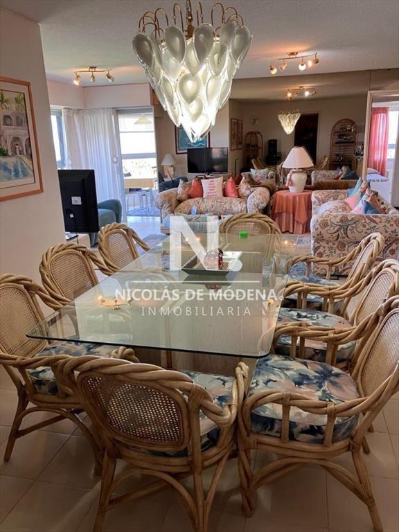 Vende hermoso depto de 3 dormitorios con vista,