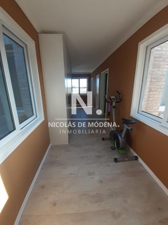 Casa en venta en zona en desarrollo a metros del