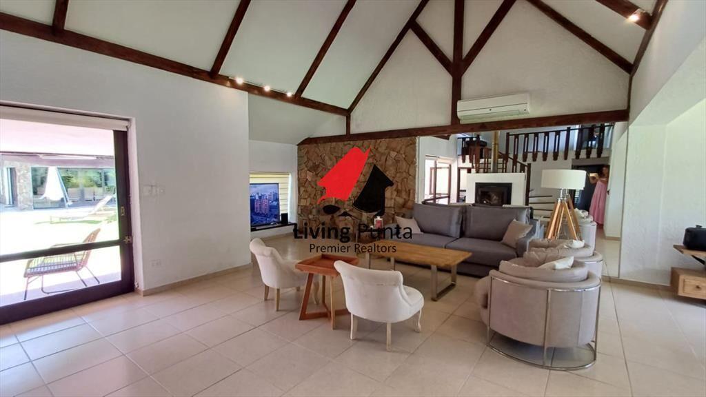 Vende gran casa para vivir todo el año, de 3 en