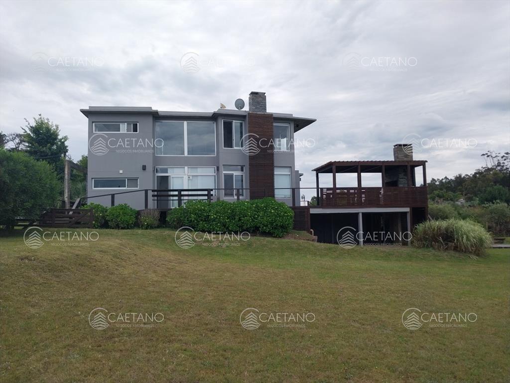 Gran oportunidad en Pueblo San Vicente. venta ,