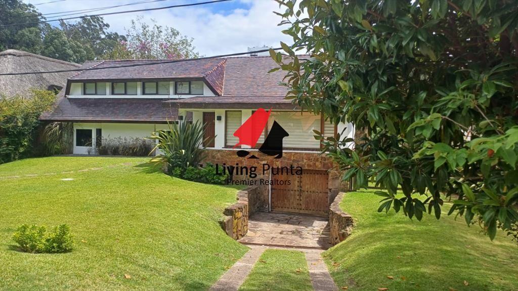Vende gran casa para vivir todo el año, de 3 en