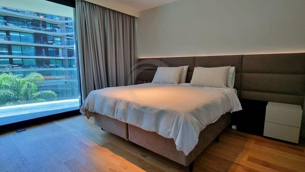CASATROJA Venta de amplio apartamento 2 dormitorios + garaj