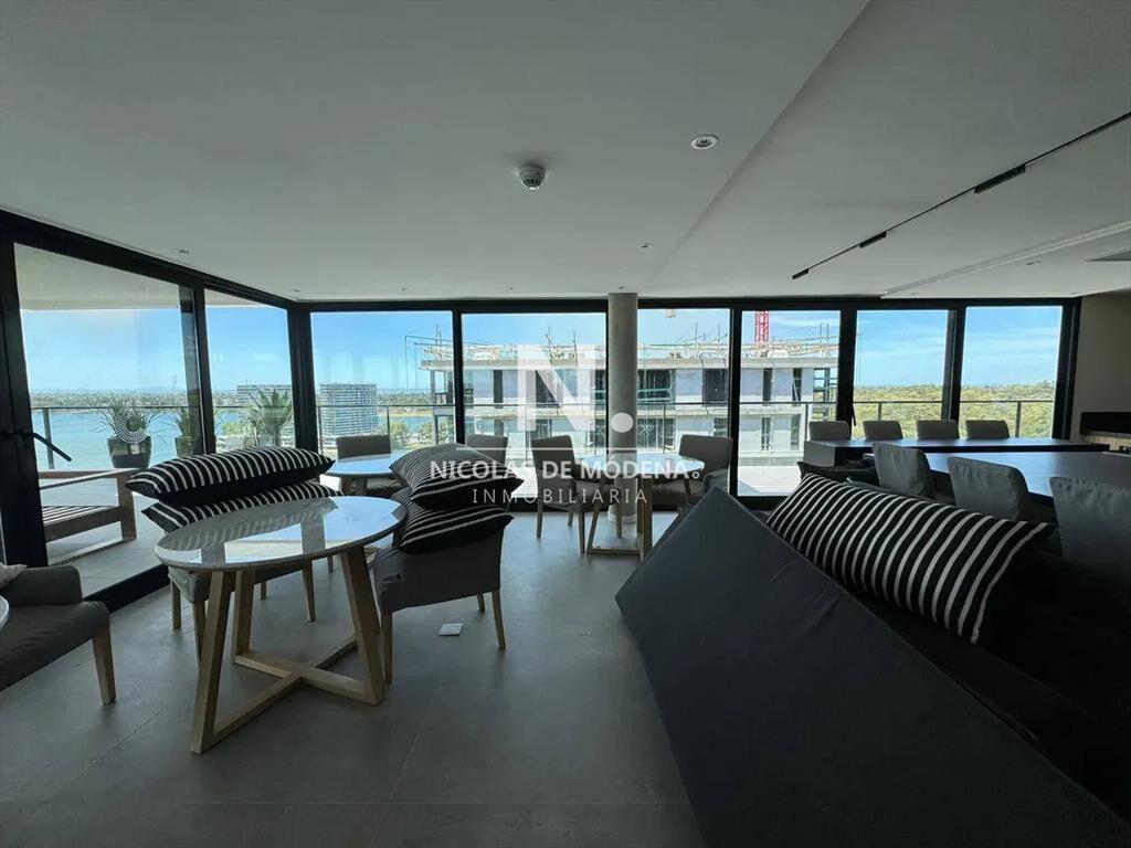 Venta Apartamento de 1 Dormitorio Con Vista al Parque roose