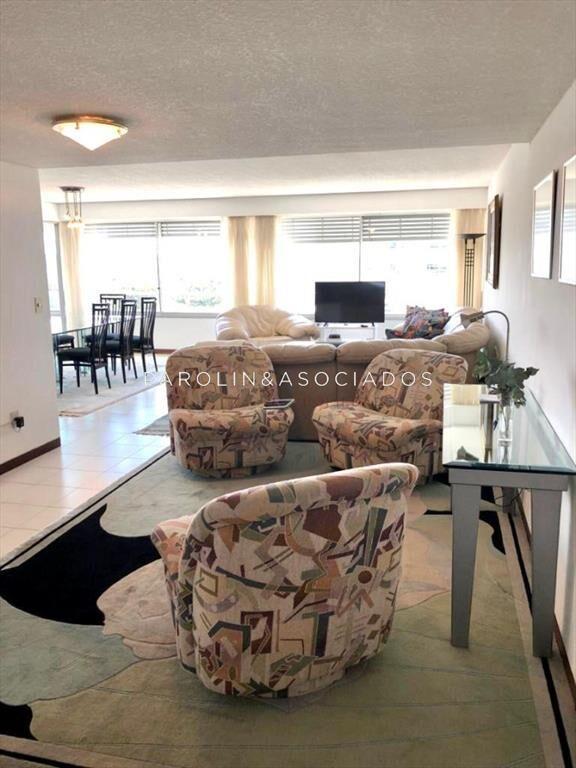 Apartamento en venta de 3 dormitorios en Tiburon,