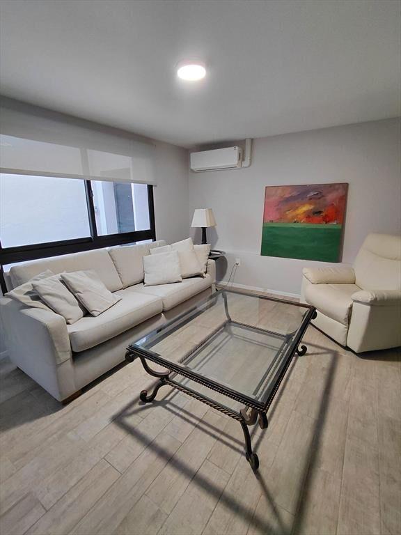 Alquiler duplex 1 dorm, azotea, parrillero, Cordón