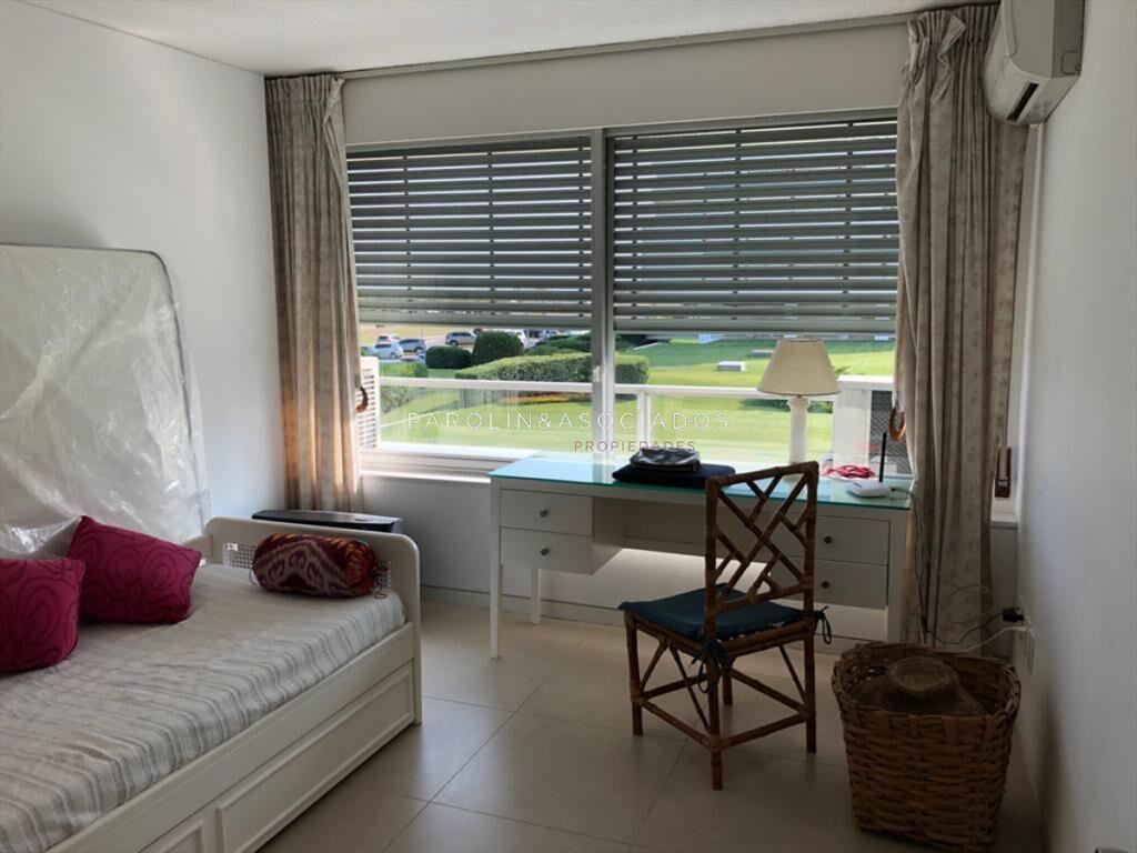 Apartamento en venta de 3 dormitorios en Torre