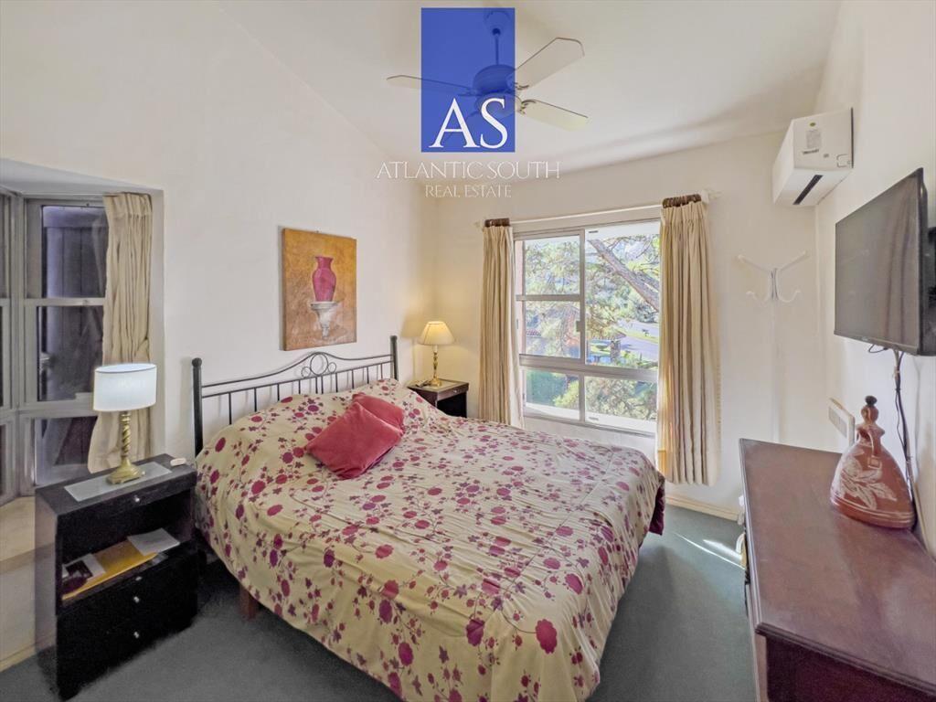 Apartamento 3 dormitorios con estufa y parrillero