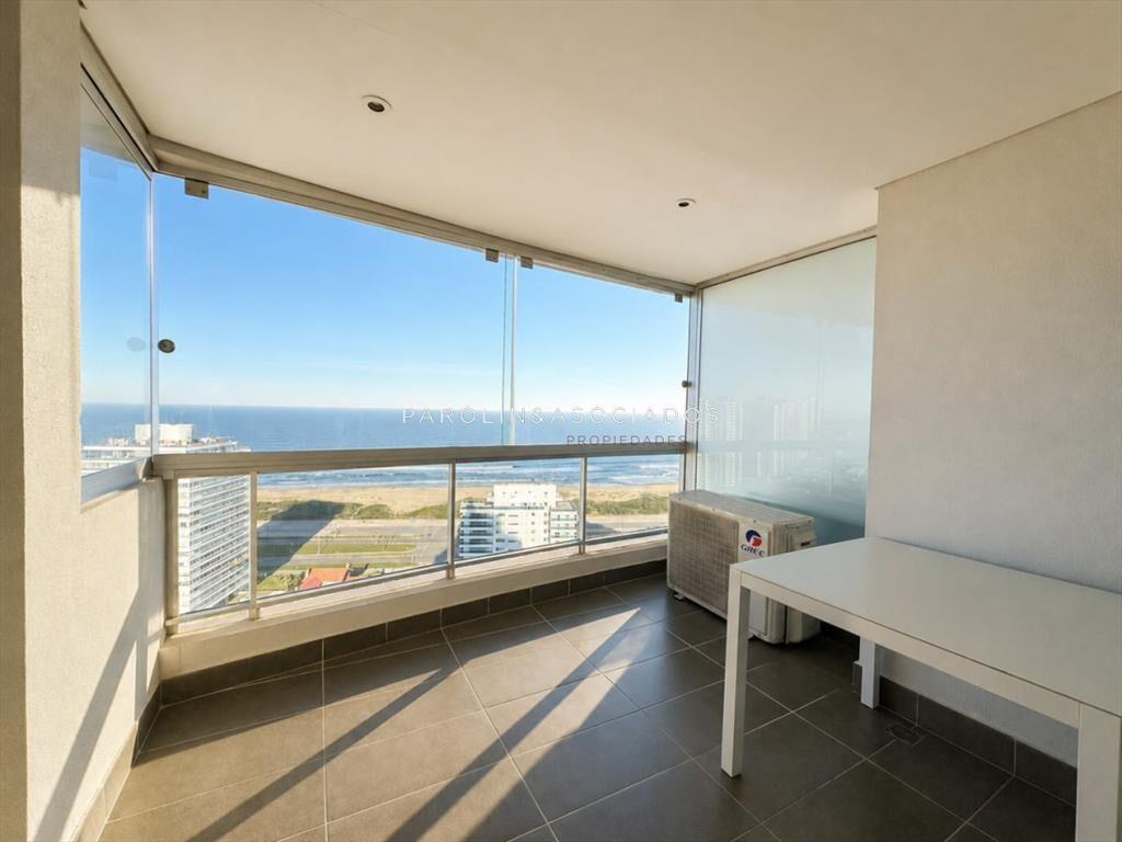 Departamento en Venta de 3 Dormitorios en Wind