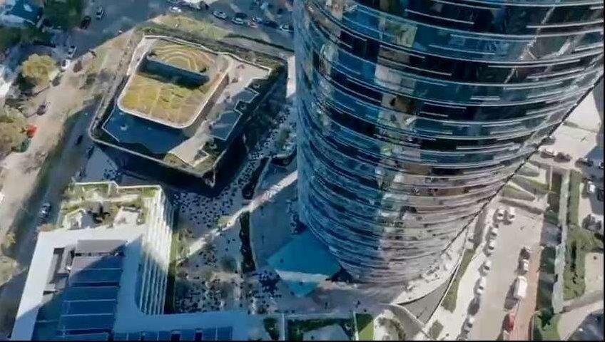 ALQUILER OFICINA COSMOS TOWER / DF BUCEO CON 4.000M2 DE AME