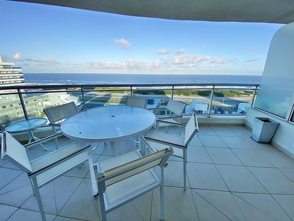 VENTA DE DEPARTAMENTO DE 3 DORMITORIOS EN EDIFICIO SOL Y LU