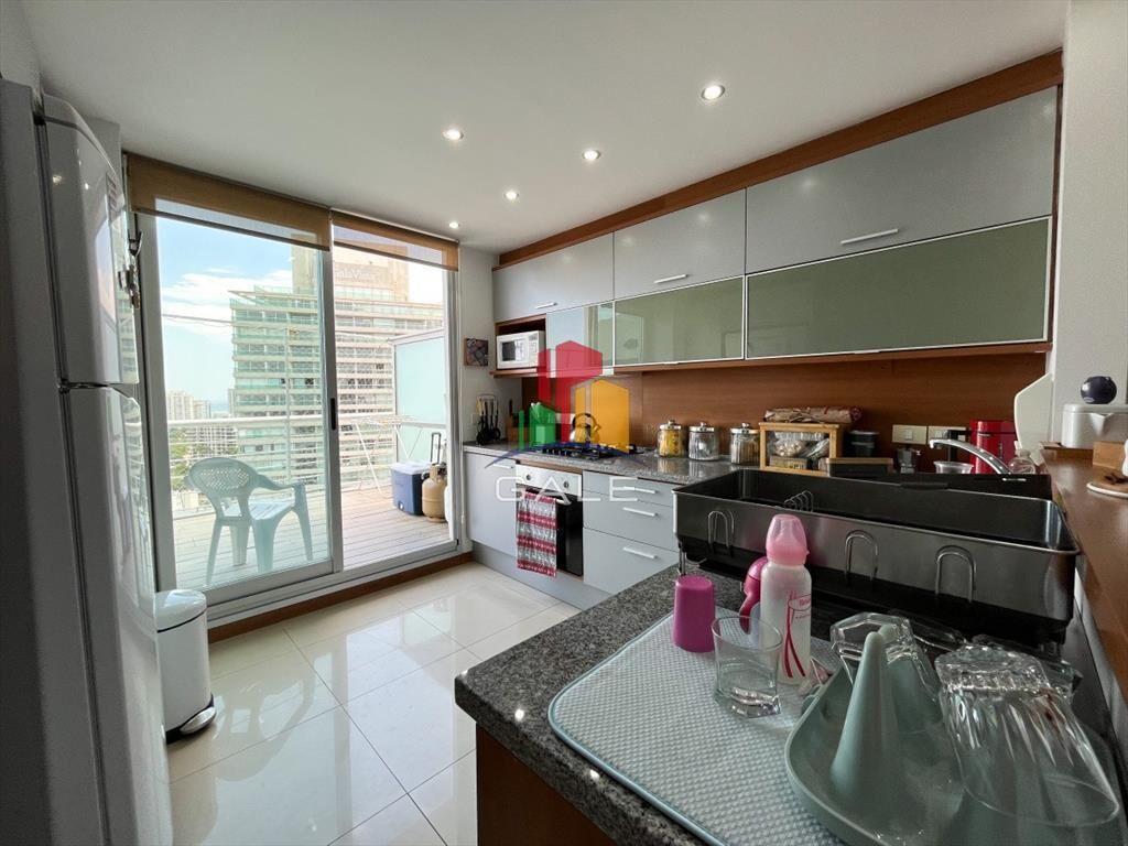 Amplio penthouse en zona para vivir todo el año