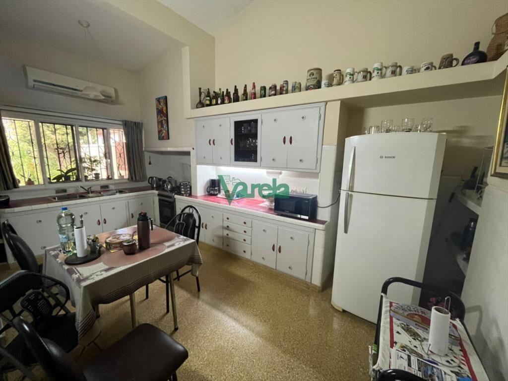 Residencia 3 dormitorios, 3 baños en Atlantida