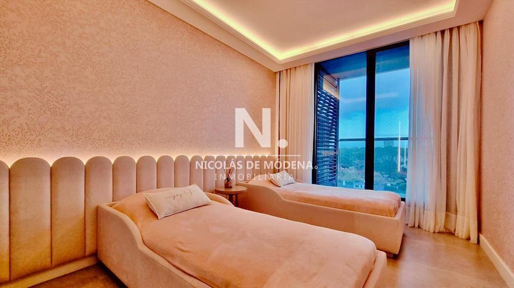 Excepcional apartamento central Unificado en 4 +