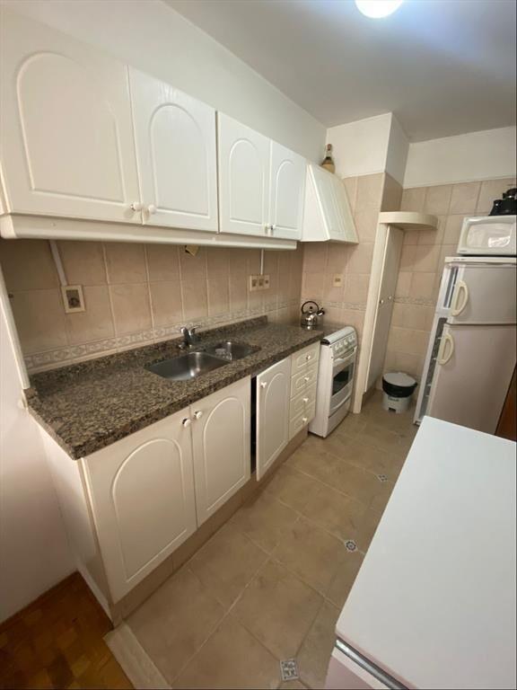 Precioso Apartamento Amueblado En Puerto Del Buceo C/Patio