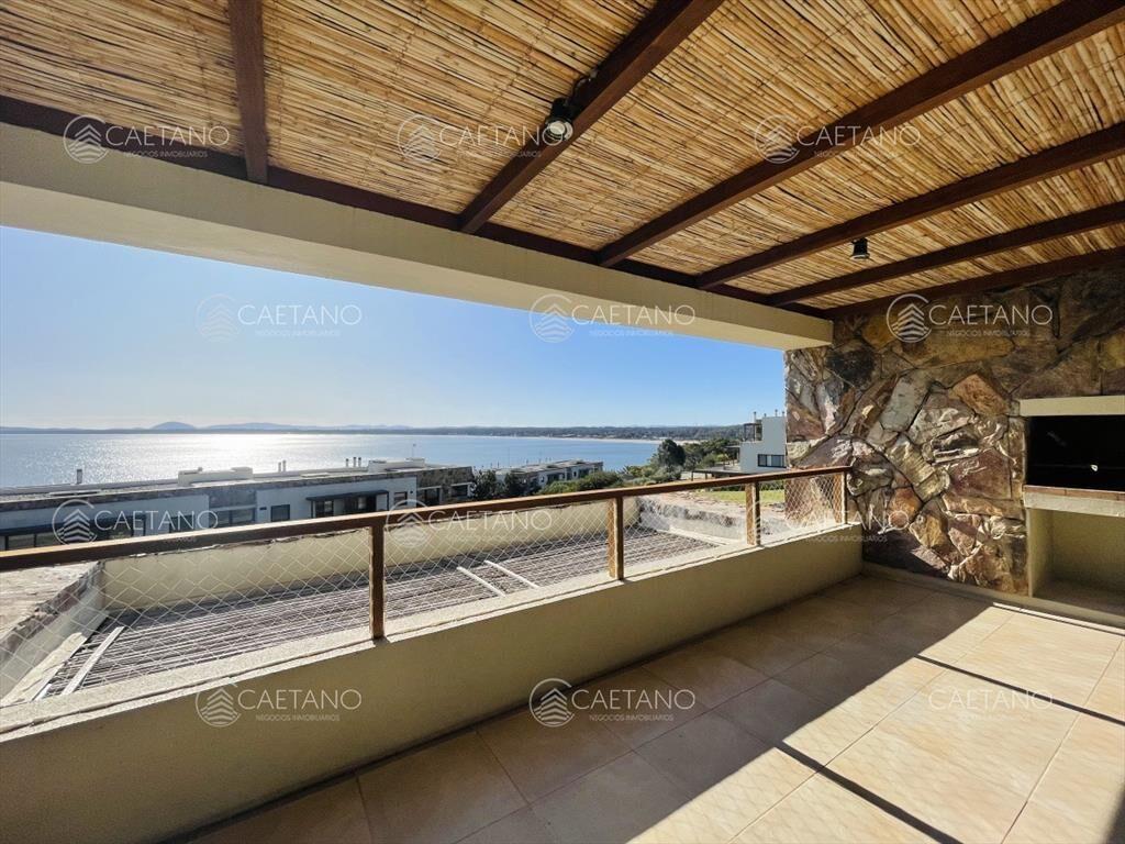 Venta apartamento 2 dormitorios. Punta Ballena,