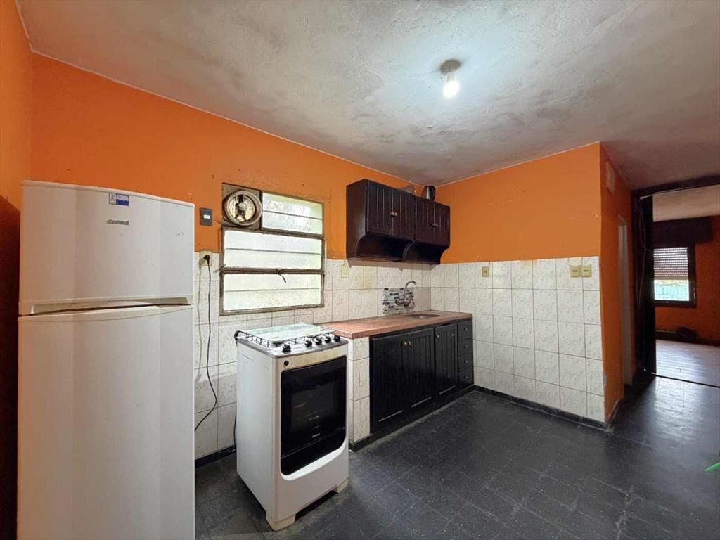 Venta Casa 2 Dormitorios Cochera Patio en La Union