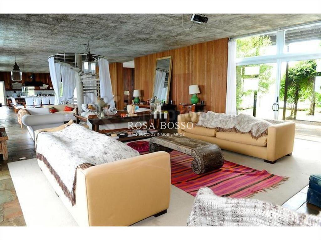 Casa en José Ignacio, 5 dormitorios *