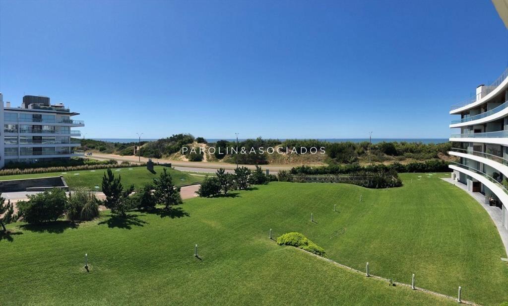 Primera línea sobre Rincón del Indio, Punta del