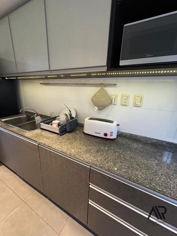 Venta apartamento 3 dormitorios en Malvin con renta coch...