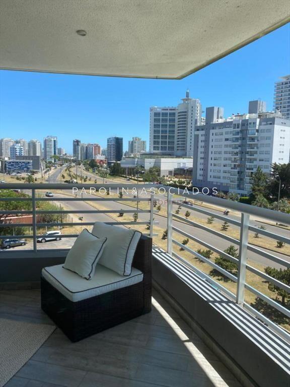 Apartamento en venta de 2 dormitorios en torre