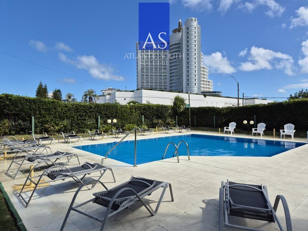 Apartamento de 2 Dormitorios terraza cochera del