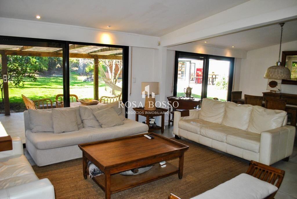 Hermosa casa gran parque con piscina climatizada