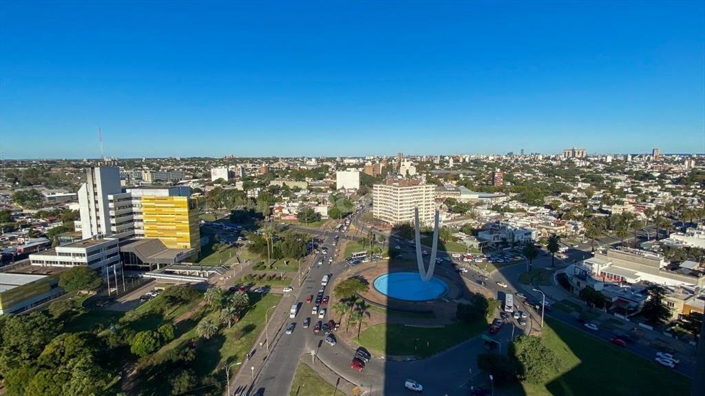 APARTAMENTO DE 3 DORMITORIOS EN TORRES NUEVOCENTRO