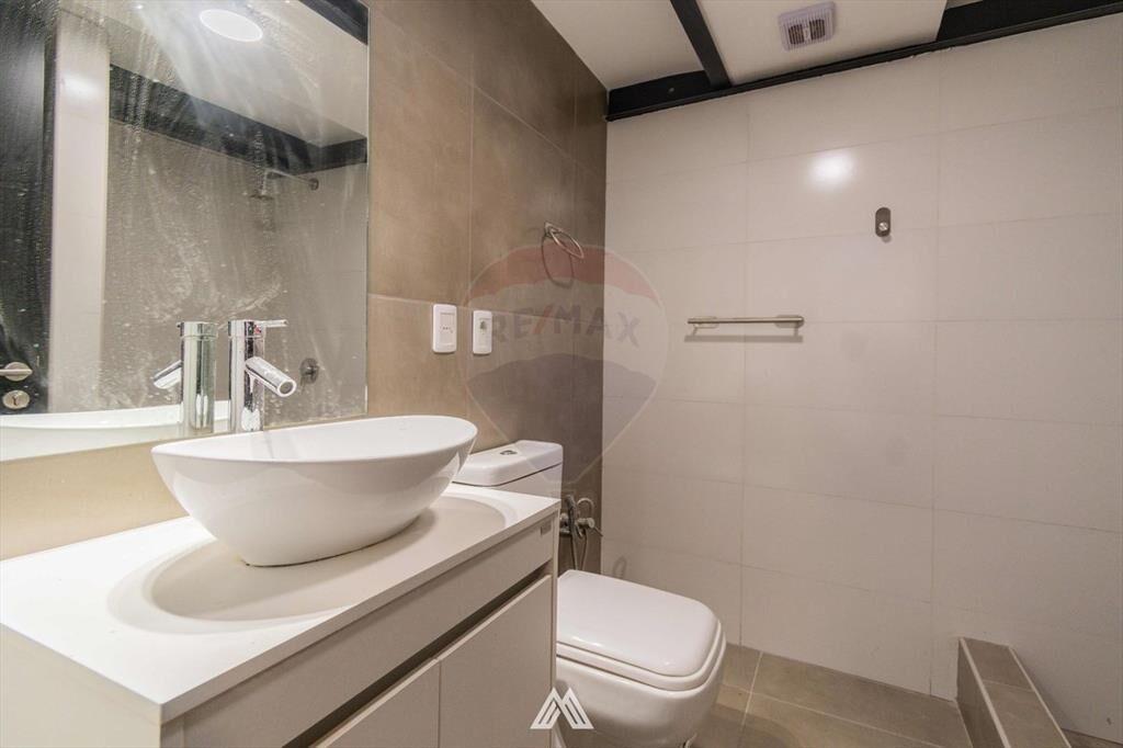 Venta apartamento oficina a estrenar Ciudad Vieja