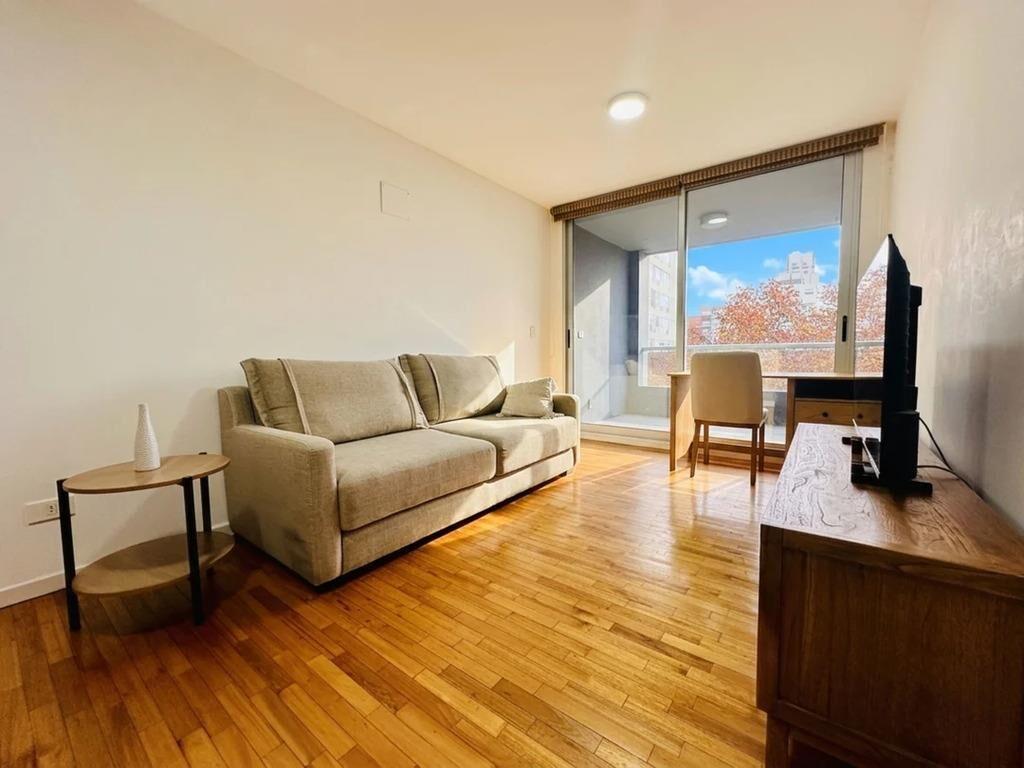 Alquiler apartamento de 2 dormitorios con muebles, Punta Car