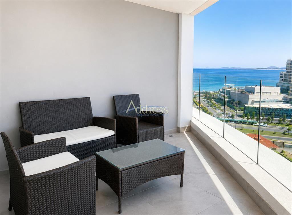 Exclusivo apartamento de 3 dormitorios con vistas