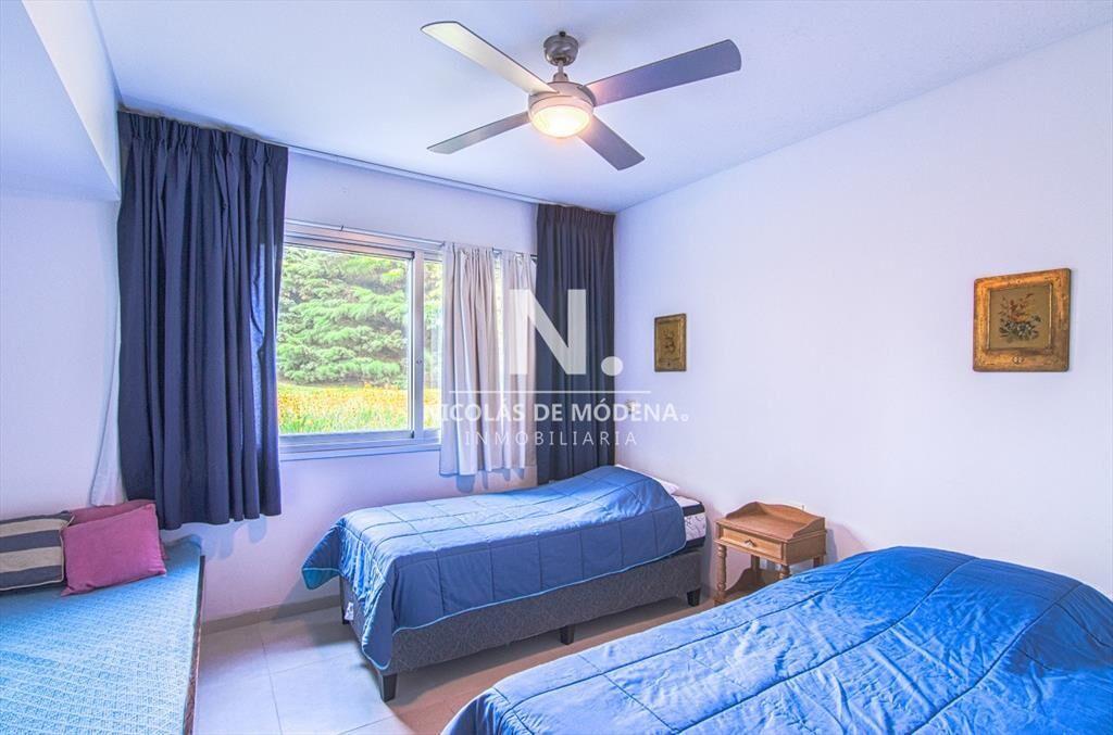 Apartamento Tres Dormitorios en Aqluiler Playa