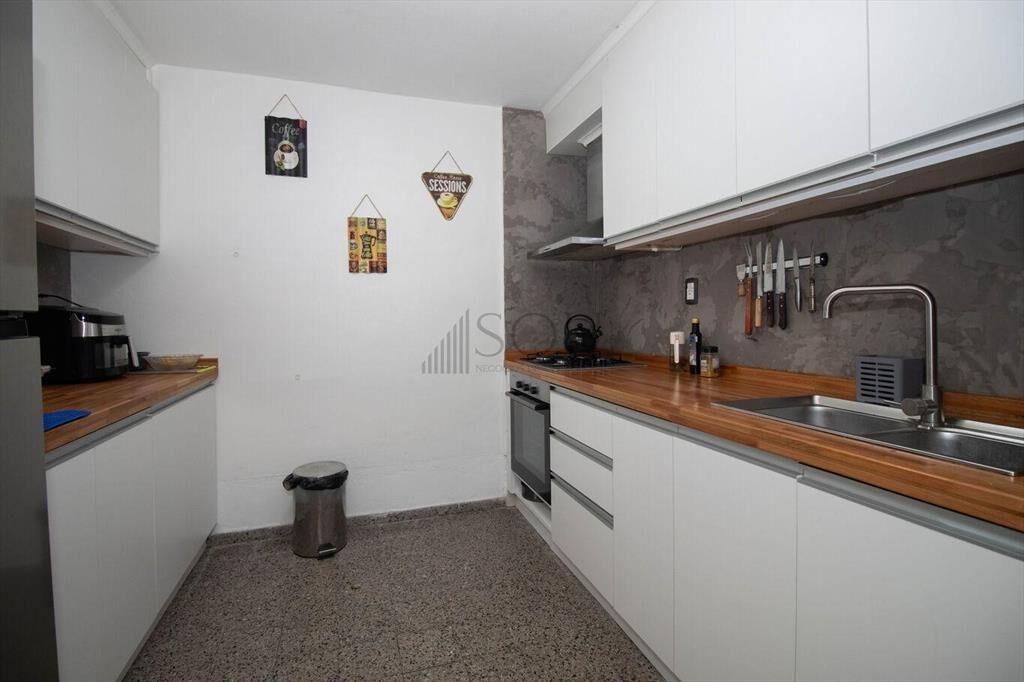 Casa en venta de 2 dormitorios más garaje en barrio La Come