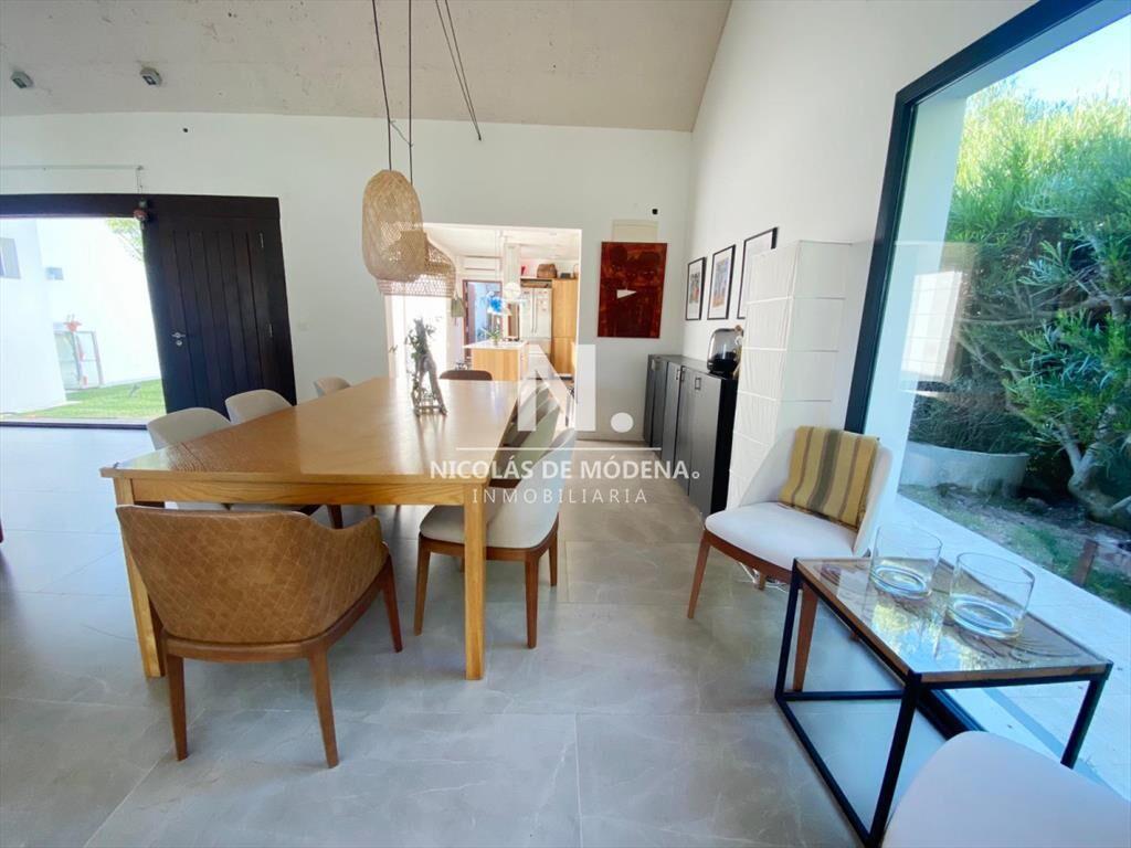 EXCELENTE PROPIEDAD DE 3 DORMITORIOS EN VENTA, BURNET PUNTA