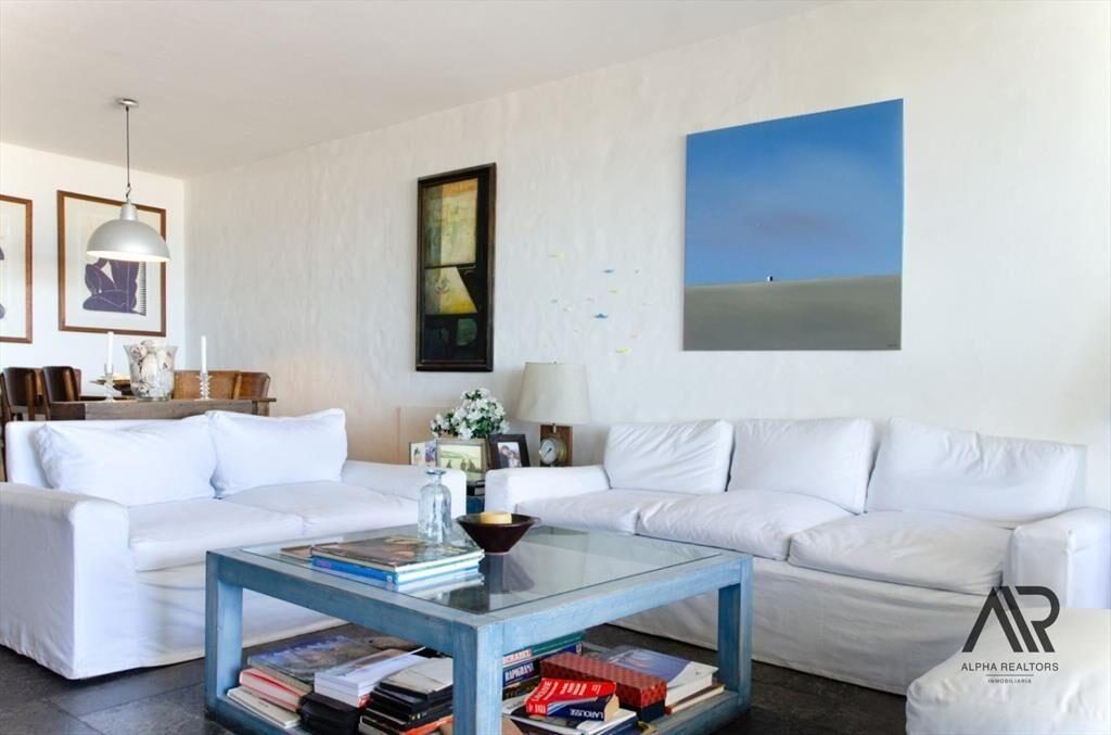 Apartamento en venta c/ cochera en Península