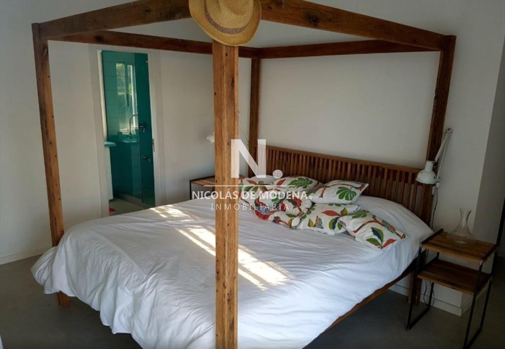 Vende casa de 4 dormitorios en Jose Ignacio en