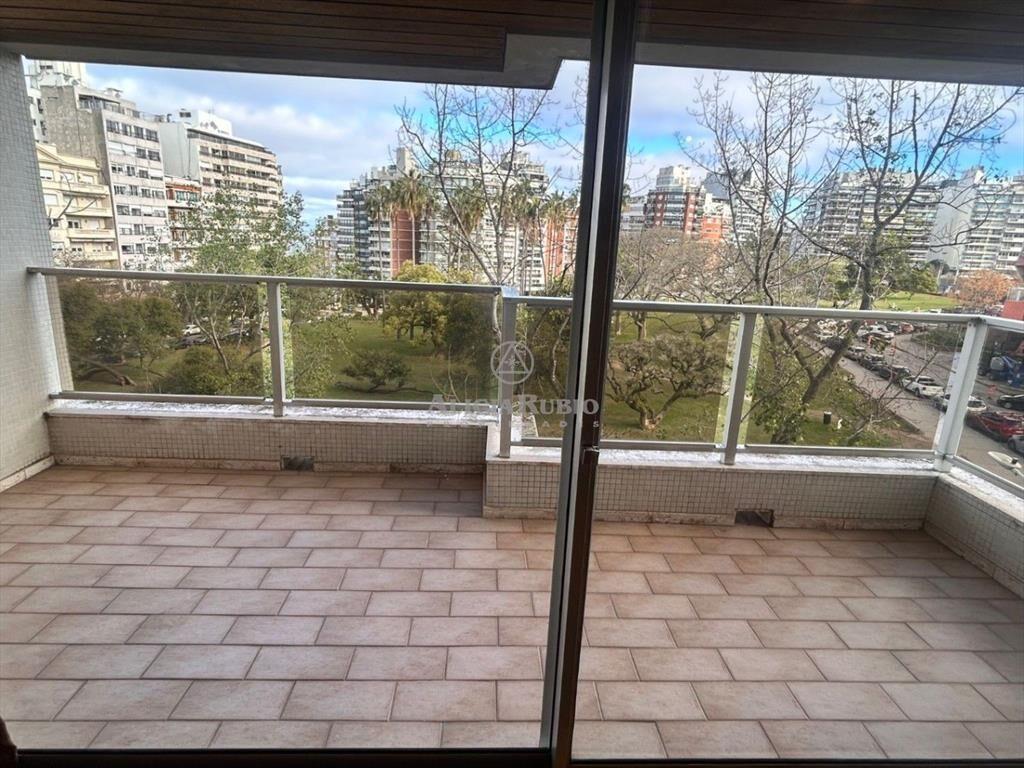 FRENTE A VILLA BIARRITZ. 185 MTS. VAZQUEZ LEDESMA CASI R...