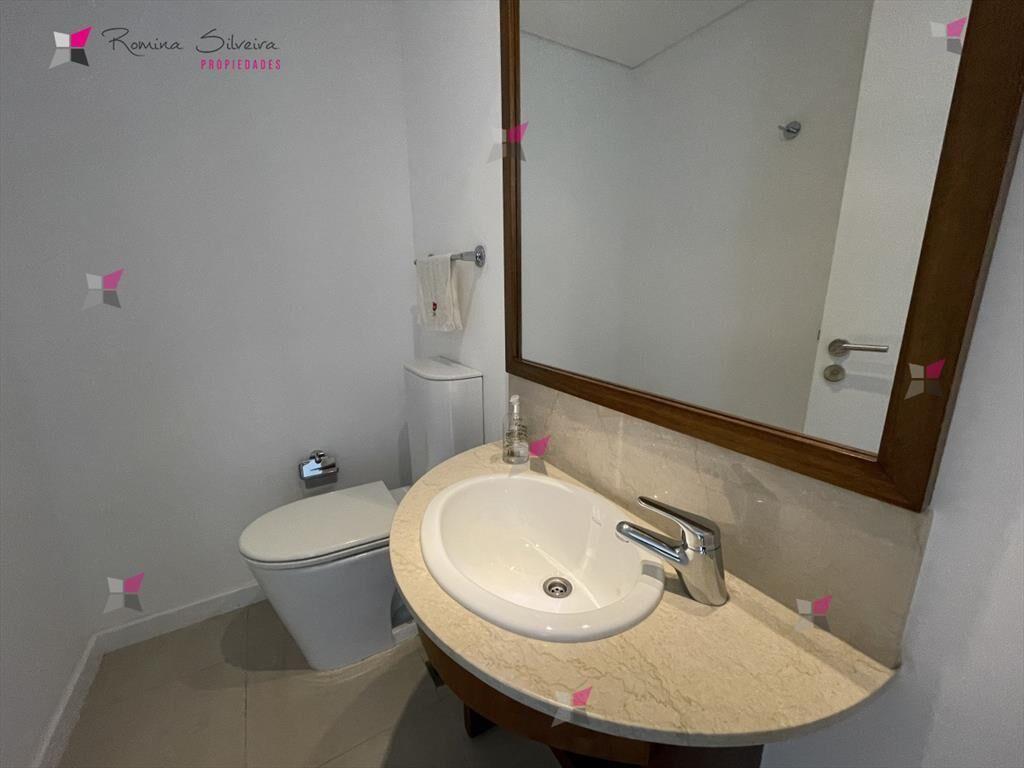 APARTAMENTO EN ALQUILER PUNTA DEL ESTE CON VISTA