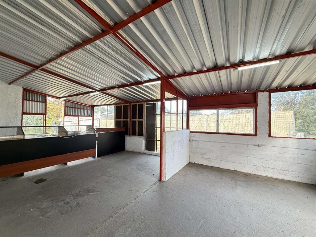 Venta Local comercial mas terreno Santa Ana