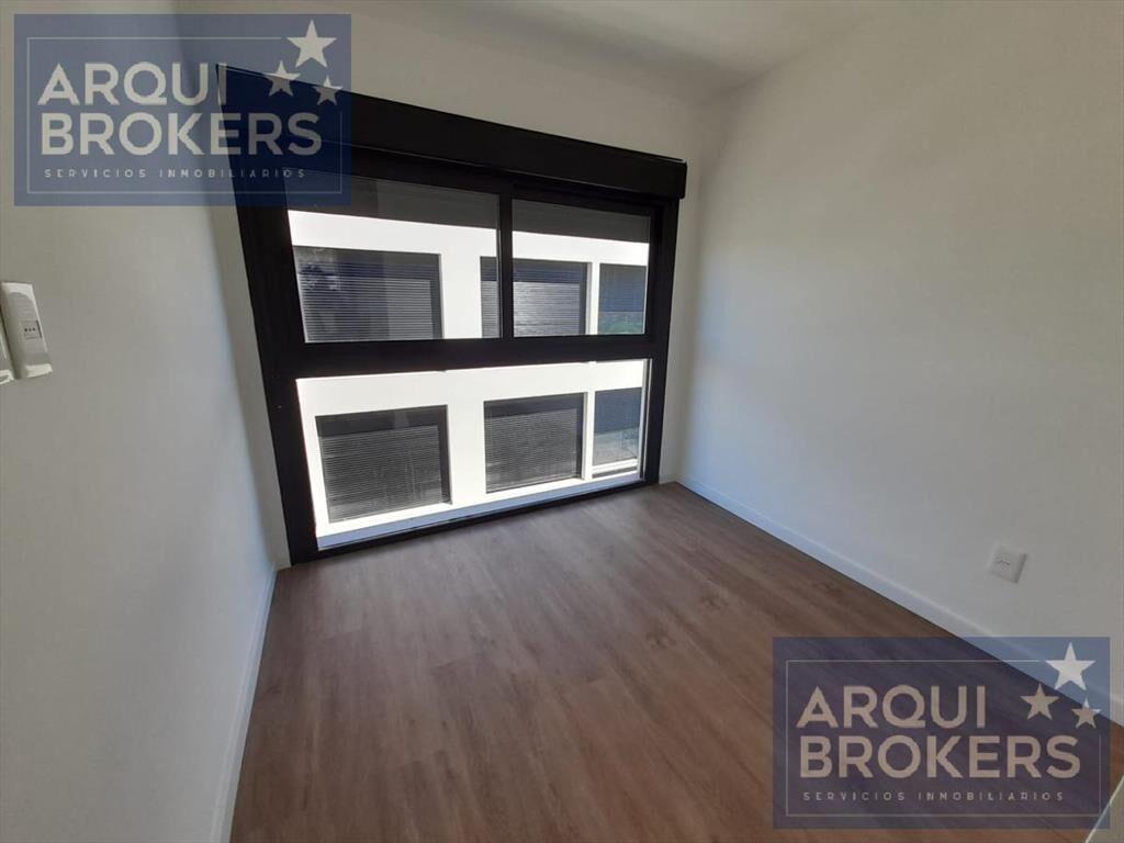 Apartamento de 2 dormitorios en venta con renta en La Blanq