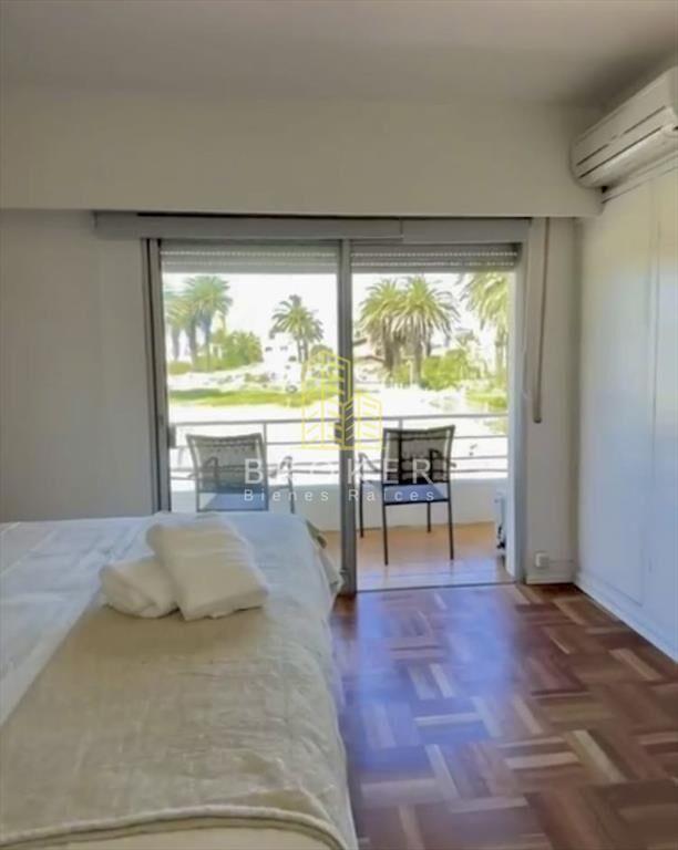 Venta apartamento 1 dormitorio y medio punta del