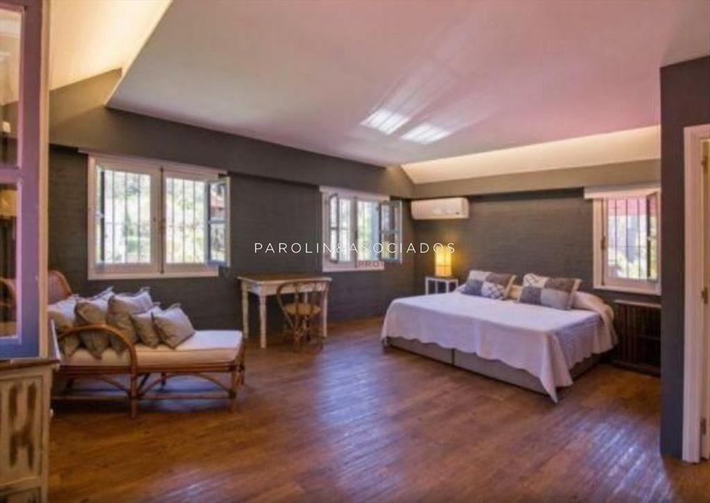 Hermosa casa en venta de 6 dormitorios en La Barra, Punta d