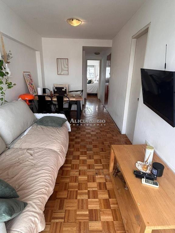 BERRO Y BARREIRO. PISO ALTO. BALCON. COCINA DEFINIDA, GC...