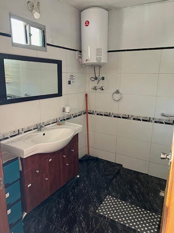 Venta casa 4 dorm en Parque Batlle, 4 de Julio y Rosell y Ri