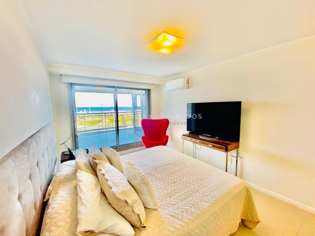 Apartamento en venta de 3 dormitorios en Torre