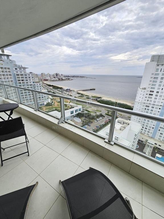 Venta departamento punta del este