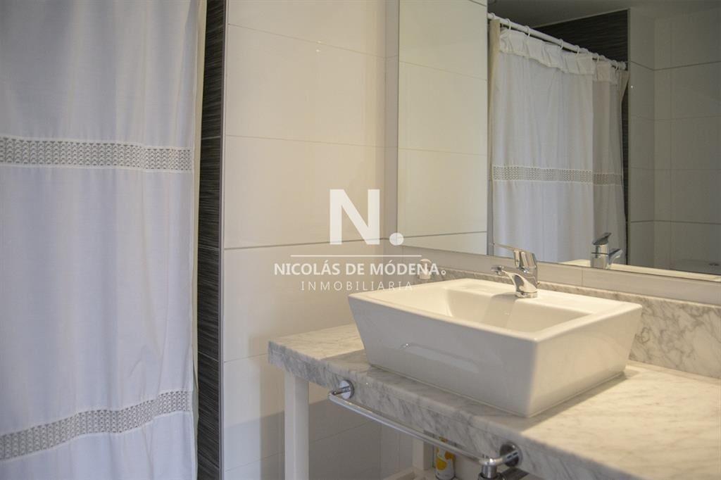 Departamento en piso alto en venta. Torre One.