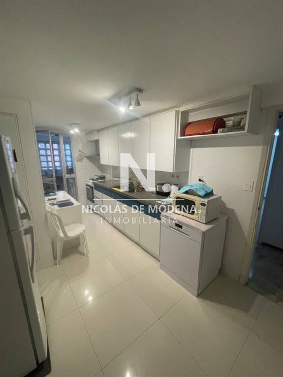 Vende apartamento de 2 dormitorios mas de en al
